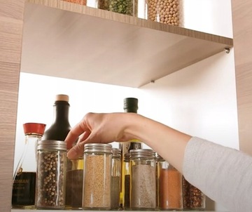 MARKOWA PÓŁKA ORGANIZER STOJAK NA PRZYPRAWY PRZYPRAWNIKI OLIWĘ OCET SWISS