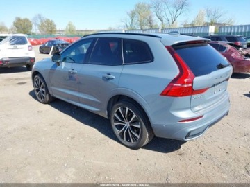 Volvo XC60 II 2023 Volvo XC 60 B5 Plus Dark Theme 2023 2.0l 2.0 Benzyna 247KM, zdjęcie 3