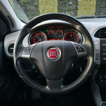 Fiat Bravo II Hatchback 5d Seria 2 1.4 16V 90KM 2013 Fiat Bravo 1.4 16V Dynamic, zdjęcie 25