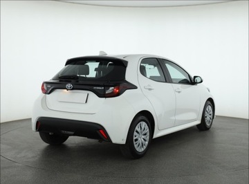 Toyota Yaris IV Hatchback 1.5 Hybrid Dynamic Force 116KM 2022 Toyota Yaris 1.5 VVT-i Hybrid, Salon Polska, zdjęcie 4