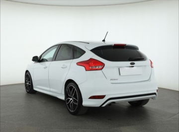 Ford Focus III Hatchback 5d facelifting 1.6 TDCi 95KM 2015 Ford Focus 1.6 TDCi, Salon Polska, Klima, zdjęcie 3