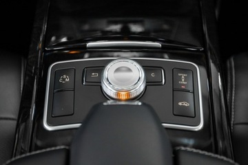 Mercedes Klasa E W211 Sedan W211 5.5 V8 (500) 388KM 2009 Mercedes E 500 5.5 V8. 388KM. Stan Fabryczny., zdjęcie 30