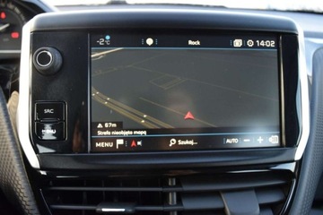 Peugeot 2008 I SUV Facelifting 1.2 PureTech 110KM 2018 Peugeot 2008 SalonPL 110KM Climatronic Nawigacja Smartlink Czujniki Park., zdjęcie 19