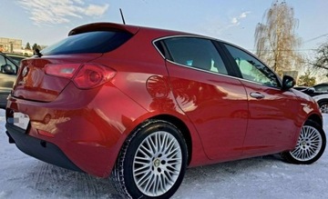 Alfa Romeo Giulietta Nuova II Hatchback 5d 1.4 TB 16v 120KM 2011 Alfa Romeo Giulietta Alfa Romeo Giulietta 1.4 Benzyna 120KM, zdjęcie 2