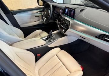 BMW Seria 5 G30-G31 Limuzyna 520d 190KM 2019 BMW Seria 5 Xdrive salon Polska ASO R-CARS Warszawa 2.0 Diesel 190KM, zdjęcie 8