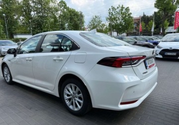 Toyota Corolla XII Sedan 1.8 Hybrid 122KM 2021 Toyota Corolla Kameraczujniki przod i tyl, Salon Polska, Serwis ASO, FV-VA, zdjęcie 25