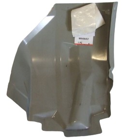 MR496457 PRZEDŁUŻENIE PANELU TYLNEGO BŁOTNIKA