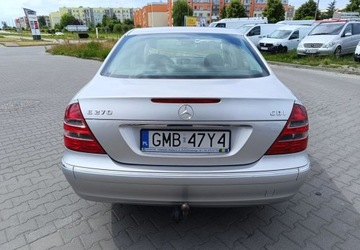 Mercedes Klasa E W211 2003 Mercedes-Benz Klasa E Mercedes-Benz Klasa E 2.7 Diesel 170KM, zdjęcie 4