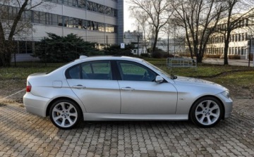 BMW Seria 3 E90-91-92-93 Limuzyna E90 325i 218KM 2008 BMW Seria 3 2,5 (218KM) Automat Bezwypadkowa Skory Sportsitze iDrive 2.5, zdjęcie 4