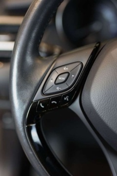 Toyota C-HR I Crossover Facelifting 1.8 Hybrid 122KM 2023 Toyota C-HR 1.8 Hybrid Style 1.8 Hybryda 122KM, zdjęcie 37