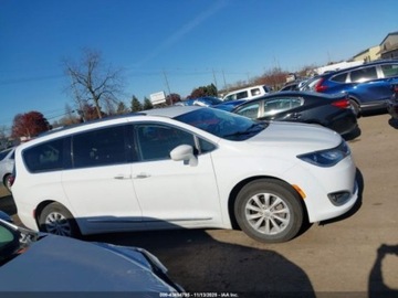 Chrysler Pacifica II 2018 Chrysler Pacifica CHRYSLER PACIFICA TOURING L 3.6 Benzyna 287KM, zdjęcie 1