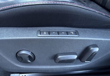 Skoda Octavia IV Kombi 2.0 TDI SCR 200KM 2021 Skoda Octavia RS 2.0TDI DSG 200KM 4x4 Matrix Kamera WEBASTO HeadUP ACC Vir, zdjęcie 9