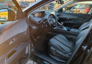 Peugeot 5008 II Crossover 1.5 BlueHDI 130KM 2018 Peugeot 5008 Peugeot 5008 1.5 BlueHDI Allure SampS 1.5 Diesel 130KM, zdjęcie 19