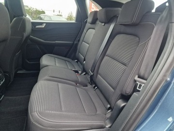 Ford Kuga III SUV Plug-In 2.5 Hybrid 190KM 2023 Ford Kuga 2.5 Hybrid Titanium, zdjęcie 18