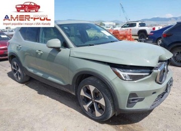 Volvo XC40 2023 Volvo XC 40 B5 Plus Bright Theme 2023 2.0l 2.0 Benzyna 247KM