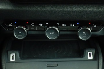 Citroen C4 III SUV 1.2 PureTech 130KM 2024 Citroen C4 1.2 PureTech, Salon Polska, zdjęcie 14