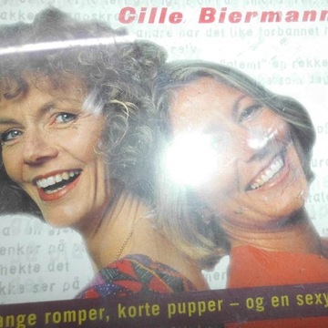 LANGE ROMPER KORTE PUPPER OG EN SEXY