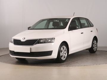 Skoda Rapid II Liftback Facelifting 1.4 TDI CR 90KM 2017 Skoda Rapid Spaceback 1.4 TDI, Salon Polska, zdjęcie 1