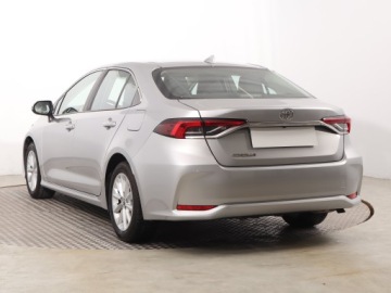 Toyota Corolla XII Sedan 1.5 VVT-i 125KM 2022 Toyota Corolla 1.5 VVT-i, Salon Polska, zdjęcie 3