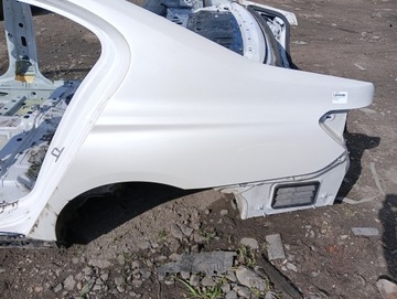 BLATNÍK LEVÝ ZADNÍ ČTVRTKA BMW 7 G11 BARVA MINERALWEISS METALIC (A96)