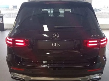 Mercedes GLB SUV 1.3 200 163KM 2025 Mercedes-Benz GLB 200 AMG Line 1.3 163KM, zdjęcie 2