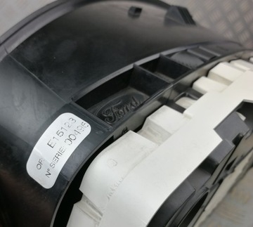 8V4T-10849-GJ PŘÍSTROJOVÁ DESKA BUDÍKY DISPLEJ FORD KUGA FOCUS MK2 2,0 TDCI EURO