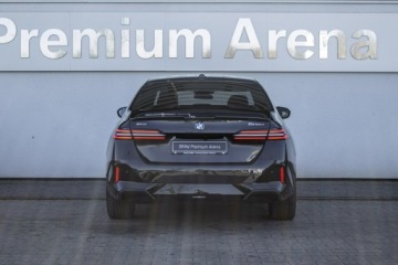 BMW Seria 5 G90-91 Touring 2.0 520d 197KM 2026 BMW 520 xDrive Limuzyna - DEMO - Koła zimowe w, zdjęcie 6