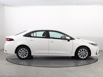 Toyota Corolla XII Sedan Facelifting 1.5 VVT-i 125KM 2023 Toyota Corolla 1.5 VVT-i, Salon Polska, zdjęcie 5