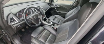 Opel Astra J Hatchback 5d 1.6 Turbo ECOTEC 180KM 2009 Opel Astra Opel Astra 1.6 Turbo Cosmo 1.6 Benzyna 180KM, zdjęcie 6