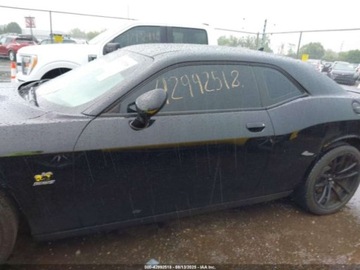 Dodge Challenger III 2021 Dodge Challenger RT Scat Pack 2021 6.4l 6.4 Benzyna 485KM, zdjęcie 2