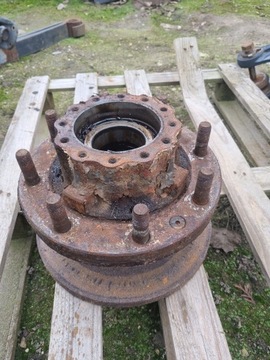 PIASTA KOMPLETNA TYŁ VOLVO FL 6 00-06 R 19.5 8 SZPILEK