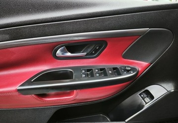 Volkswagen EOS Coupe Cabrio 2.0 TDI DPF 140KM 2008 Volkswagen Eos Volkswagen Eos 2.0 TDI DPF 2.0 Diesel 140KM, zdjęcie 13