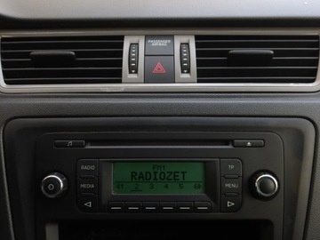 Skoda Rapid II Spaceback 1.2 TSI 85KM 2015 Skoda Rapid 1.2 TSI, Salon Polska, Klima,ALU, zdjęcie 11