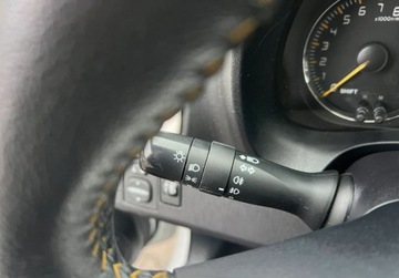 Toyota Yaris III Hatchback 5d Facelifting 1.0 VVT-i 69KM 2014 Toyota Yaris 1.0 Benzyna Kamera Klimatyzacja El. lusterka Benzyna 69KM, zdjęcie 14