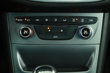 Opel Astra K Sports Tourer 1.6 CDTI 110KM 2016 Opel Astra 1.6 CDTI, Salon Polska, Klima, zdjęcie 9