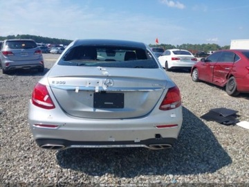 Mercedes Klasa E W213 2020 Mercedes-Benz Klasa E 350 4Matic 2020 2.0l 2.0 Benzyna 255KM, zdjęcie 4