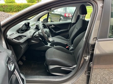 Peugeot 208 I Hatchback 5d Facelifting 1.2 PureTech 82KM 2018 Peugeot 208 1.2 benzyna 83 KM nawigacja LED zarej w PL zadbany zamia, zdjęcie 19