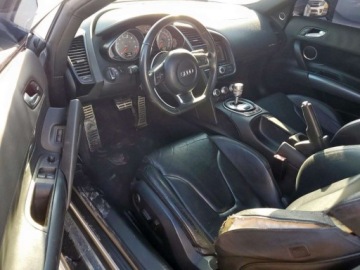 Audi R8 I Coupe 4.2 V8 FSI 430KM 2011 Audi R8 Coupe Quattro 2011 4.2 Benzyna 430KM, zdjęcie 8