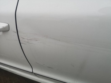 AUDI OE 8V0010502 DVEŘE