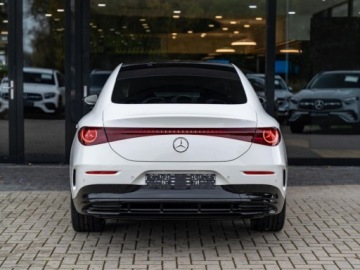 Mercedes CLA C118/X118 2025 MERCEDES-BENZ CLA 200 AMG Line Sedan 1.5 (163KM) 2025, zdjęcie 1