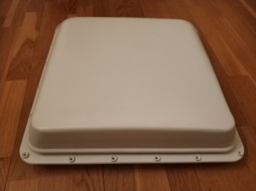 Мансардное окно FIAMMA VENT 40X40 белое для кемпера