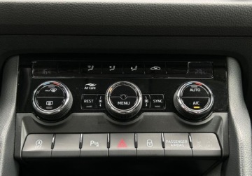 Skoda Kodiaq I SUV 2.0 TDI 150KM 2018 Skoda Kodiaq 4x4, Nowy rozrzad, ACC, KESSY, CarPlay, Odbojniki drzwi, Salo, zdjęcie 25