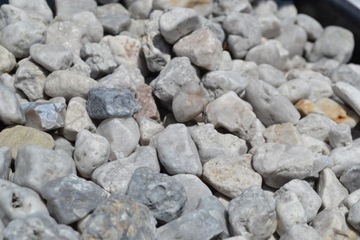 Галька СЕРЫЙ КВАРЦ 13-32 мм САДОВЫЙ КАМЕНЬ