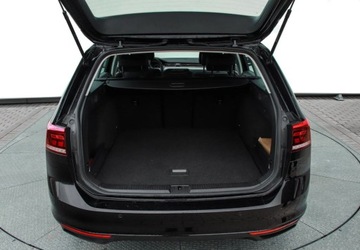 Volkswagen Passat B8 Variant Facelifting 1.5 TSI EVO 150KM 2023 Volkswagen Passat 1.5 TSI EVO Business DSG, podgrzewane fotele, kamera cof, zdjęcie 8