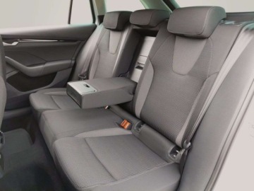 Skoda Octavia IV Liftback 1.5 TSI EVO 150KM 2024 Skoda Octavia 1.5TSI M-HEV 150KM Selection SalonPL ASO Virtual Matrix Kess, zdjęcie 9