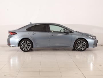 Toyota Corolla XII Sedan 1.5 VVT-i 125KM 2021 Toyota Corolla 1.5 VVT-i, Salon Polska, zdjęcie 5