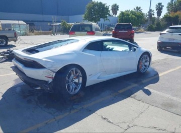 Lamborghini Huracan Coupe 5.2 610KM 2015 Lamborghini Huracan 2015r., Lp610-4, 5.2L, od ubezpieczalni 5.2 Benzyna, zdjęcie 6