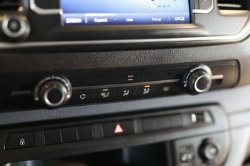 Toyota 2022 Toyota Proace Verso Kombi 2.0 D-4D Long 2,8t 2.0 Diesel 145KM, zdjęcie 15