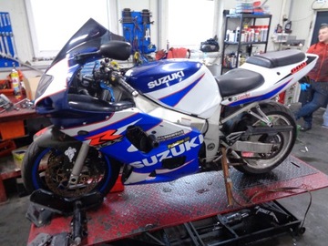 Suzuki GSX-R 600 K1 K2 K3 Обод передний