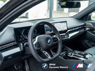 BMW Seria 5 G90-91 Touring 2.0 520d 197KM 2025 BMW Seria 5 20d xDrive Touring 197 KM mHEV - M Sport - Ogrzewanie Kierowni, zdjęcie 18
